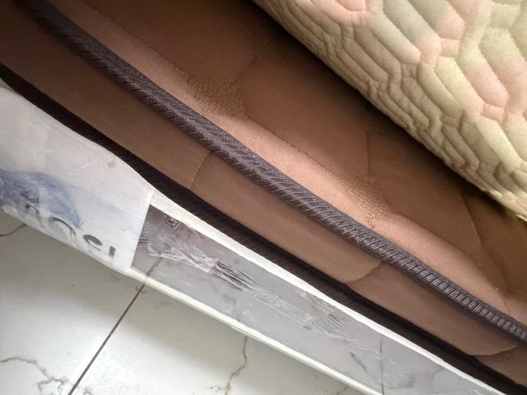 ขายเตียงบล็อค 3.5 ฟุต รุ่นคุมะ (มีปลายเตียง) แถมที่นอน รูปที่ 3