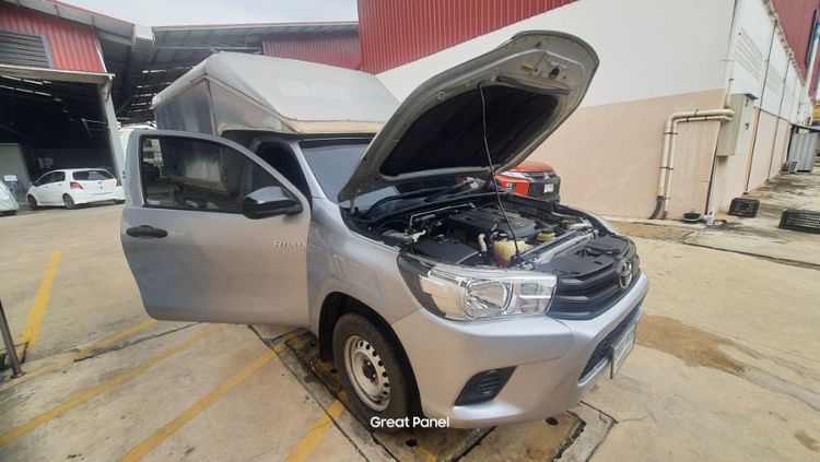 รถ Toyota Hilux Revo 2.4 J สี เทา