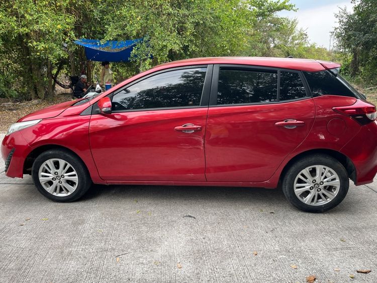 Toyota Yaris 2019 1.2 E เบนซิน ไม่ติดแก๊ส เกียร์อัตโนมัติ แดง รูปที่ 3