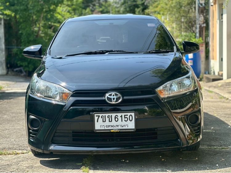 รถ Toyota Yaris 1.2 J สี ดำ