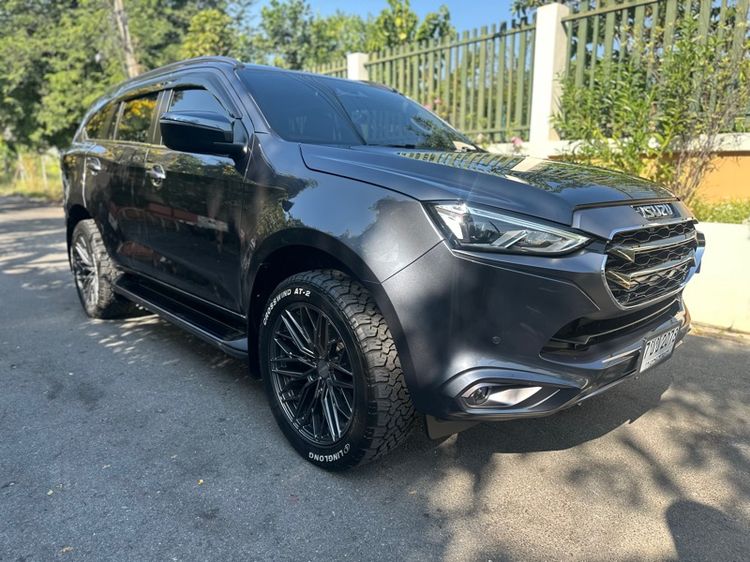 Isuzu MU-X 2023 3.0 Ultimate AT 2WD Utility-car ดีเซล ไม่ติดแก๊ส เกียร์อัตโนมัติ เทา รูปที่ 3