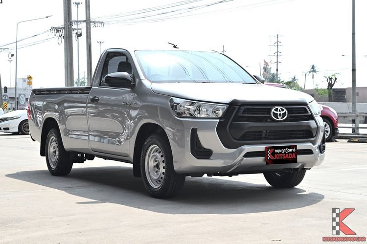 รถ Toyota Hilux Revo 2.4 Entry สี บรอนซ์เงิน