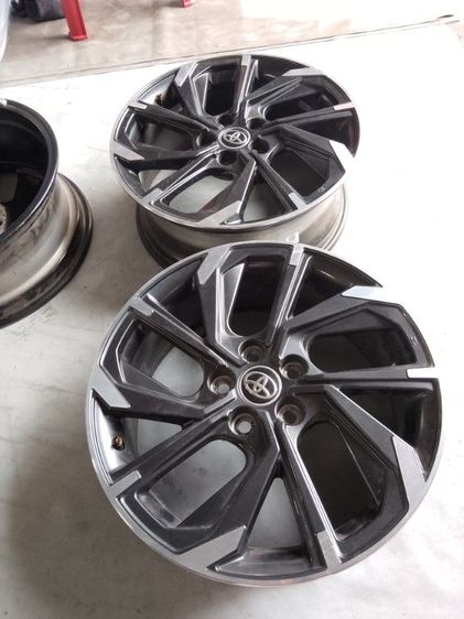 ขายล้อเดิม Toyota Corolla cross gr ขอบ18 รูปที่ 11