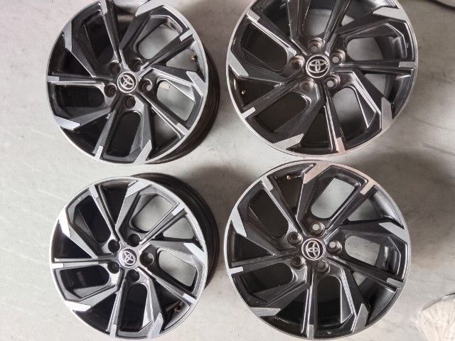 ขายล้อเดิม Toyota Corolla cross gr ขอบ18 รูปที่ 2