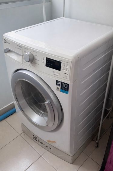 Electrolux Inverter เครื่องซักผ้าอบผ้า สภาพดี