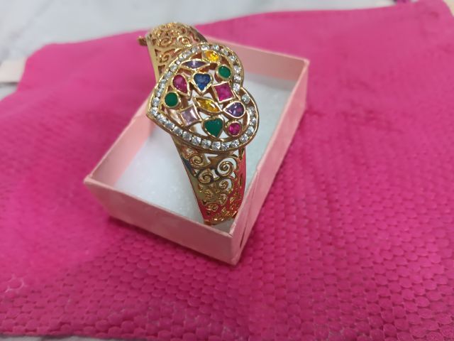 ขายกำไลทองนพเก้า