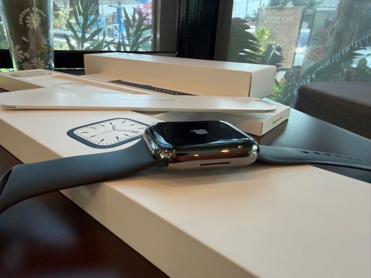 Apple Watch  S7 45 mm รุ่นพิเศษ ตัวสแตนเลส Stainless Steel  GPS -LTe ใช้ซิมได้ รูปที่ 6