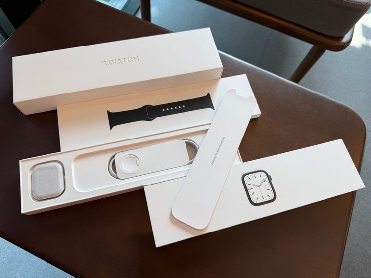 Apple Watch  S7 45 mm รุ่นพิเศษ ตัวสแตนเลส Stainless Steel  GPS -LTe ใช้ซิมได้ รูปที่ 2