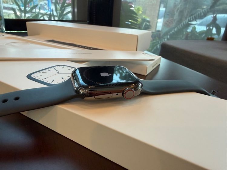 Apple Watch  S7 45 mm รุ่นพิเศษ ตัวสแตนเลส Stainless Steel  GPS -LTe ใช้ซิมได้ รูปที่ 5