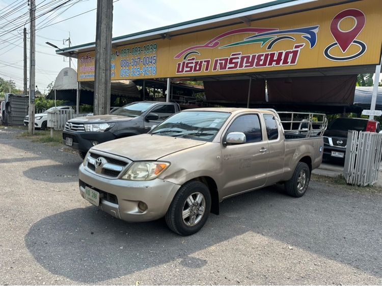 รถ Toyota Hilux Vigo 2.5 G สี บรอนซ์ทอง