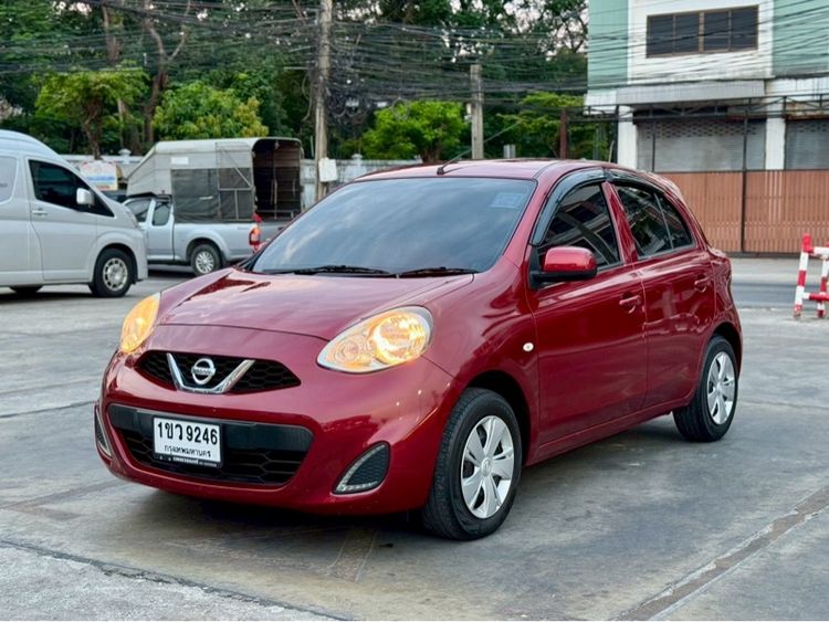 รถ Nissan March 1.2 E สี แดง