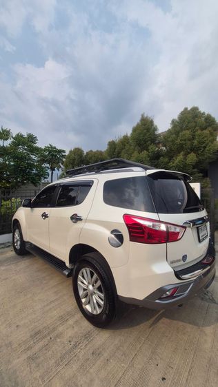 Isuzu MU-X 2018 1.9 Active 2WD Utility-car ดีเซล เกียร์อัตโนมัติ ขาว รูปที่ 2