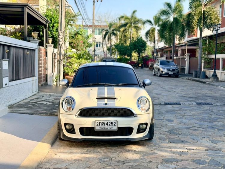 Mini Hatch Cooper 2012 1.6 2DR Sedan เบนซิน ไม่ติดแก๊ส เกียร์อัตโนมัติ ขาว รูปที่ 3