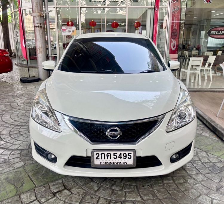 รถ Nissan Pulsar 1.8 V สี ขาว