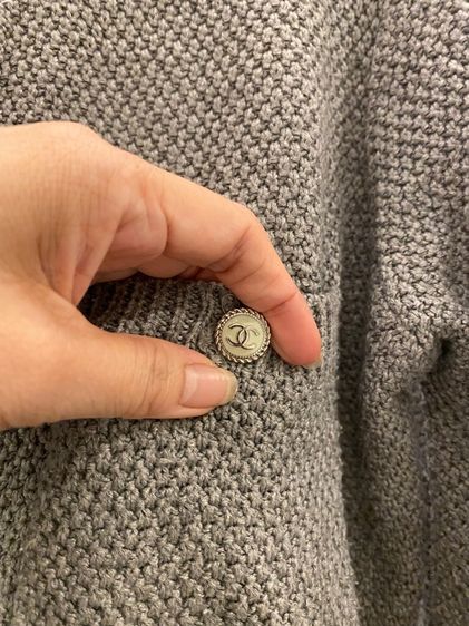 ชาแนล เสื้อแขนยาว สภาพใหม่เอี่ยม  รูปที่ 6