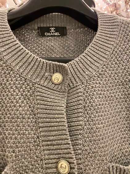 ชาแนล เสื้อแขนยาว สภาพใหม่เอี่ยม  รูปที่ 13