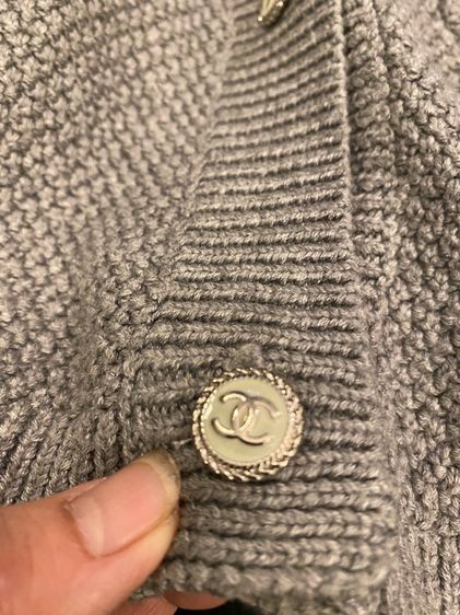 ชาแนล เสื้อแขนยาว สภาพใหม่เอี่ยม  รูปที่ 10