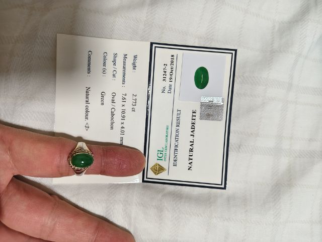 แหวนหยกพม่าแท้สีเขียวสด รูปที่ 10