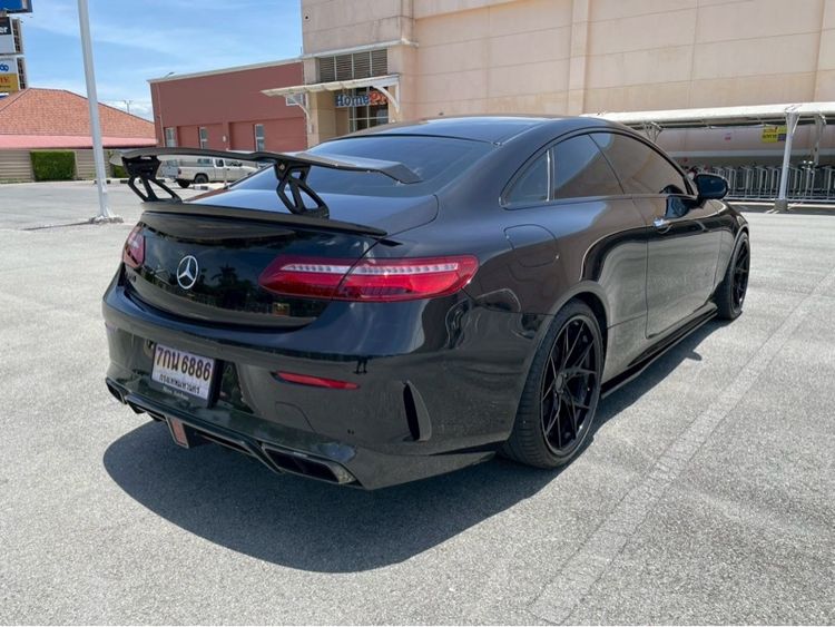 รถ Mercedes-Benz E-Class E200 สี ดำ