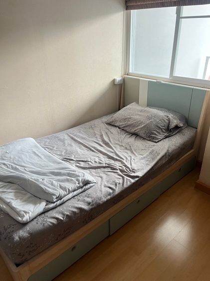 เตียง IKEA 3.5 ฟุต  มีลิ้นชัก