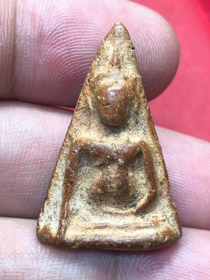 พระนางพญาเข่าตรง รูปที่ 3