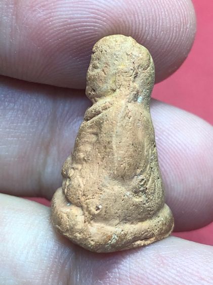 หลวงพ่อเงินเนื้อดิน รูปที่ 7