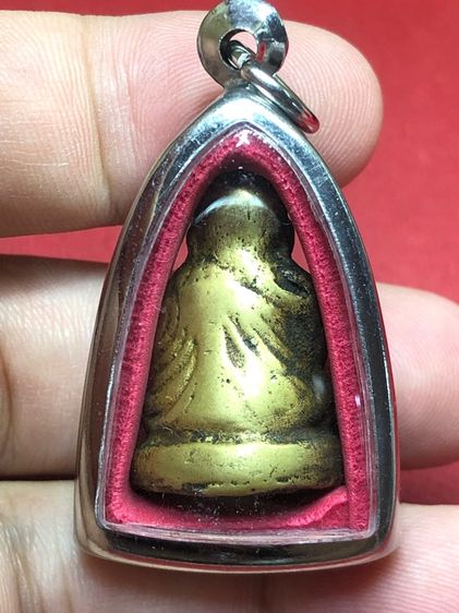 รูปหล่อหลวงพ่อเงินสภาพใช้ รูปที่ 2