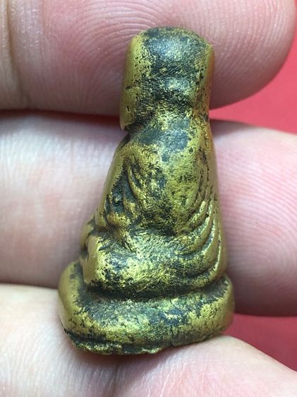 รูปหล่อหลวงพ่อเงินสภาพใช้ รูปที่ 6