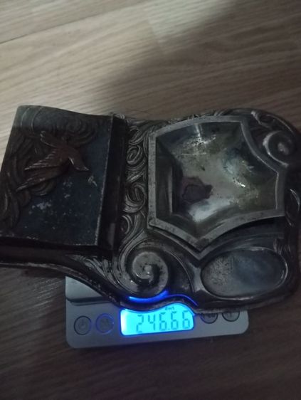 ที่เขี่ยบุหรี่ ไม่ทราบเนื้อ น้ำหนัก 246 กรัม  ถอดชิ้นส่วนเททิ้งได้ รูปที่ 4