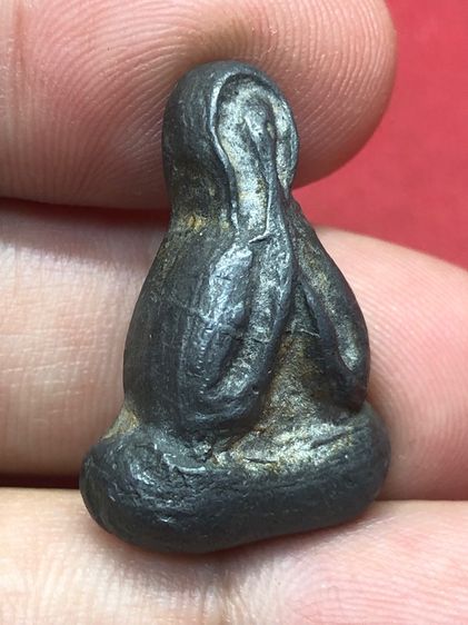 พระหลวงปู่ยิ้มเนื้อตะกั่วตลับเงิน รูปที่ 4