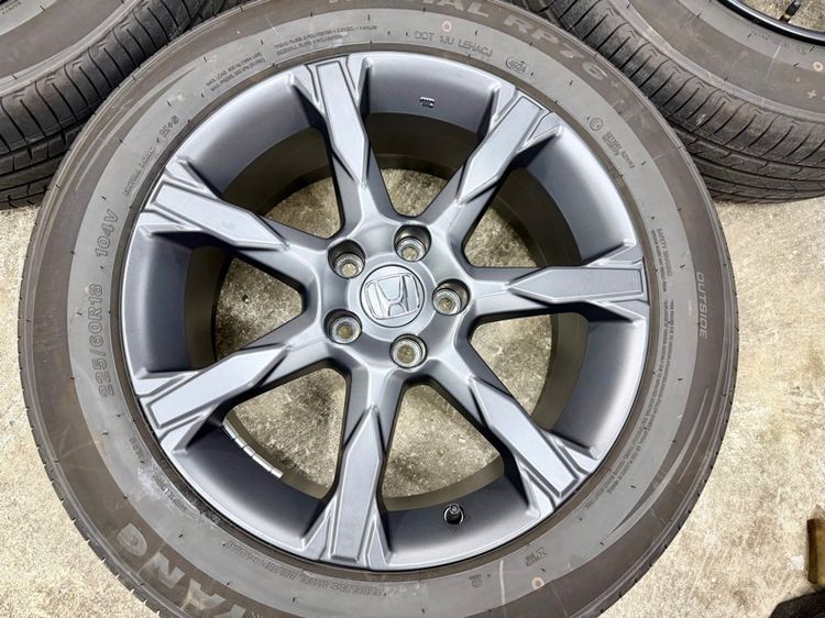 แม็ก HONDA ใส่ CRV ขอบ 18” ถอดป้ายแดง ยาง CHAO YANG 225-60R18 ปลายปี 24 ตุ่มหน้ายางยังอยู่ครบ รูปที่ 5