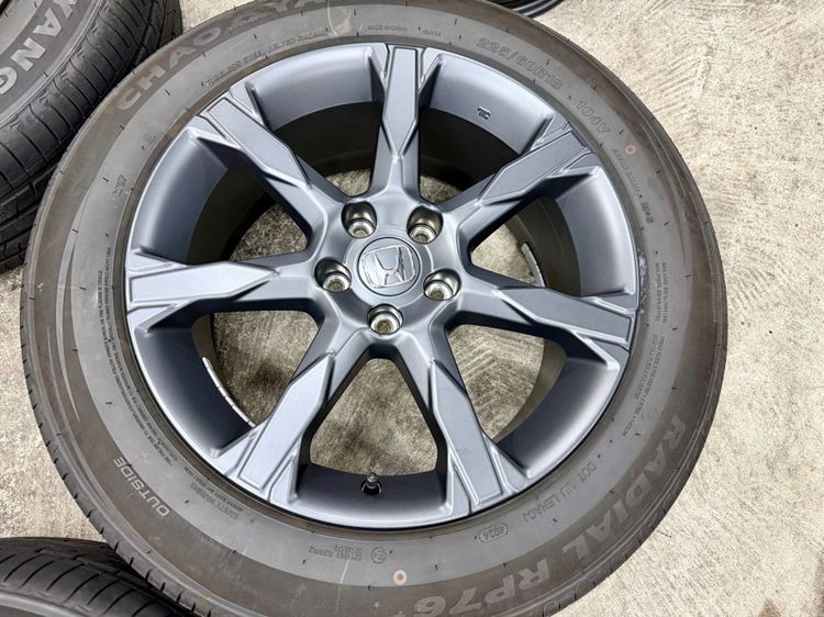 แม็ก HONDA ใส่ CRV ขอบ 18” ถอดป้ายแดง ยาง CHAO YANG 225-60R18 ปลายปี 24 ตุ่มหน้ายางยังอยู่ครบ รูปที่ 6