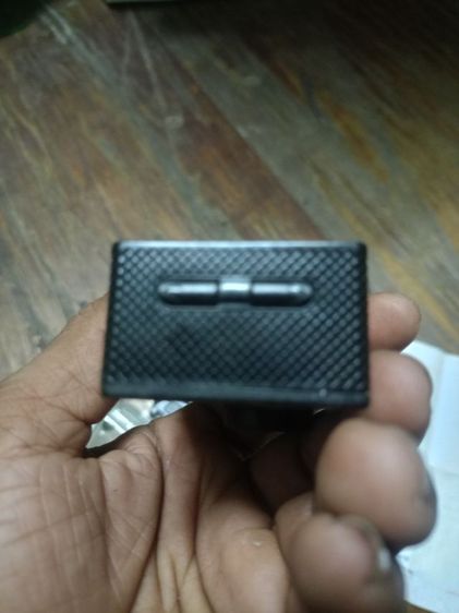 อื่นๆ ขายกล้องถ่ายวีดีโอถ่ายภาพติดหมวกกันน็อค full HD 1080 มีอุปกรณ์กันน้ำให้พร้อมเมมโมรี่พร้อม