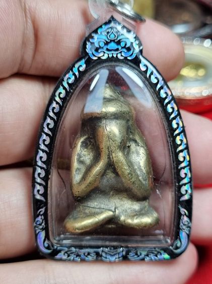 เปิดครับ พระเหมา พระบ้าน ราคา แบ่งปัน มี 18 องค์ แบ่งปันให้ เอาองค์ละ 350 ครับ พร้อม จัดส่ง สนใจ ทักมาได้เลยครับ