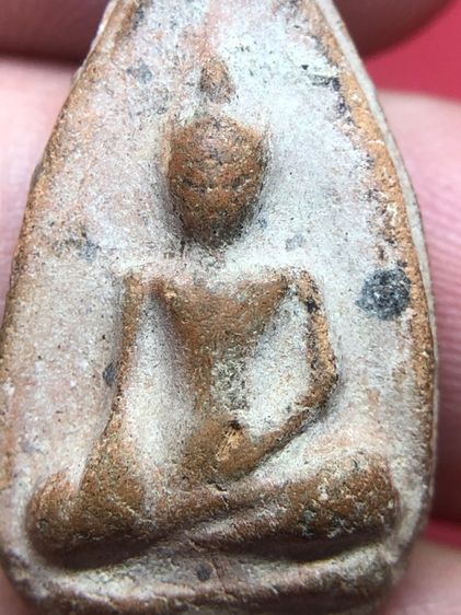 พระกำแพงเนื้อดิน รูปที่ 7