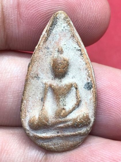 พระกำแพงเนื้อดิน รูปที่ 3