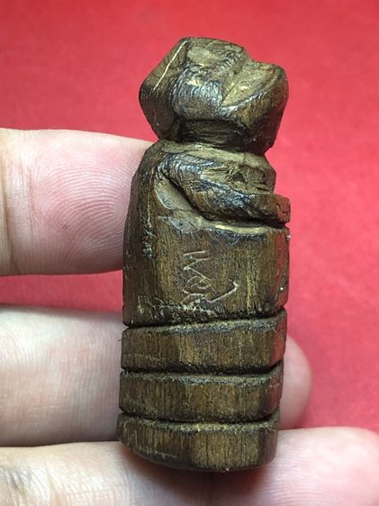 หลวงพ่อดิ่งไม้แกะ รูปที่ 2