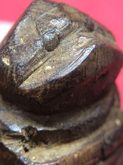 หลวงพ่อดิ่งไม้แกะ รูปที่ 6