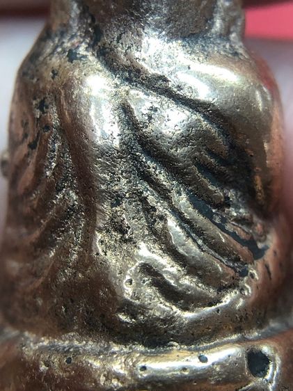 พระหลวงพ่อเงินเนื้อนาค รูปที่ 11
