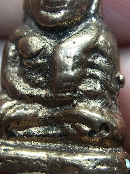 พระหลวงพ่อเงินเนื้อนาค รูปที่ 10