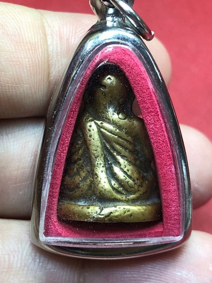 รูปหล่อหลวงพ่อเงิน รูปที่ 2