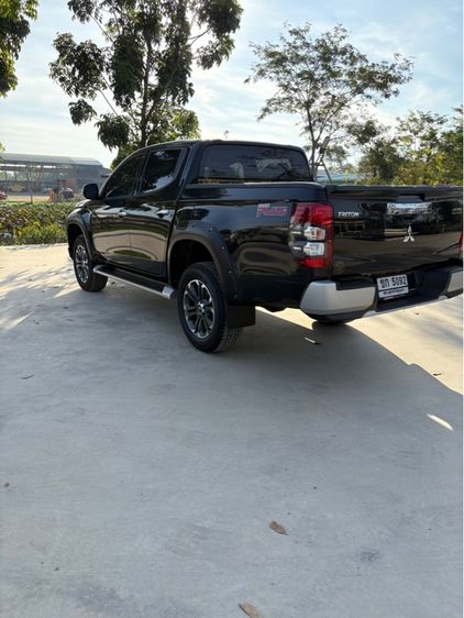 Mitsubishi Triton 2021 2.4 GLS Plus Pickup ดีเซล ไม่ติดแก๊ส เกียร์อัตโนมัติ ดำ รูปที่ 4
