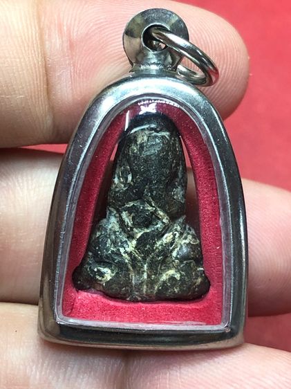 พระปิดตาหลวงปู่เอี่ยมสองหน้าตะกั่ว รูปที่ 2