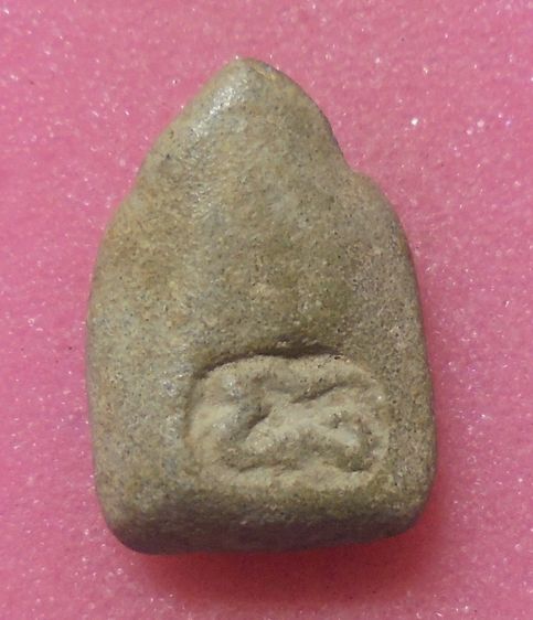 พระปิดตา เนื้อผงไม่ทราบที่ รูปที่ 2