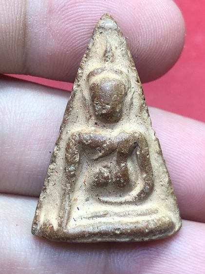 พระนางพญาพิมพ์เข่าตรง รูปที่ 3