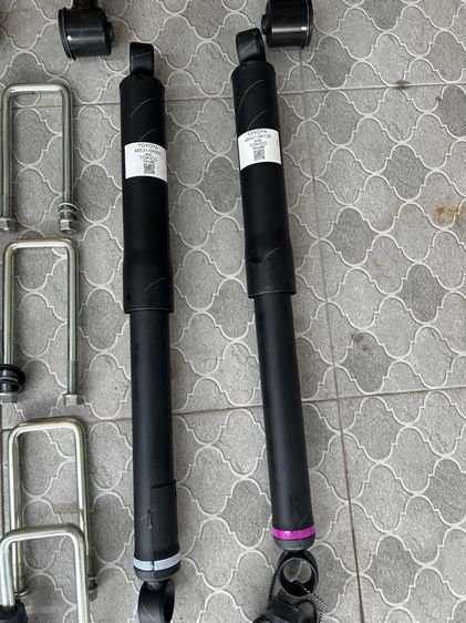 โช้ค ปีกนก รีโว่ฟอร์จูนเนอร์ รูปที่ 3