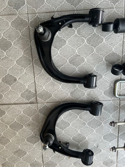 โช้ค ปีกนก รีโว่ฟอร์จูนเนอร์ รูปที่ 4