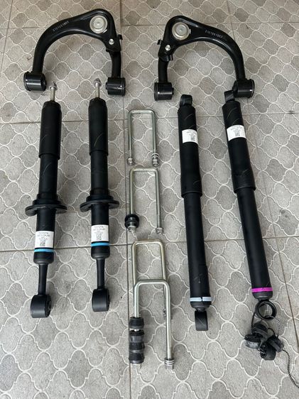 โช้ค ปีกนก รีโว่ฟอร์จูนเนอร์ รูปที่ 2