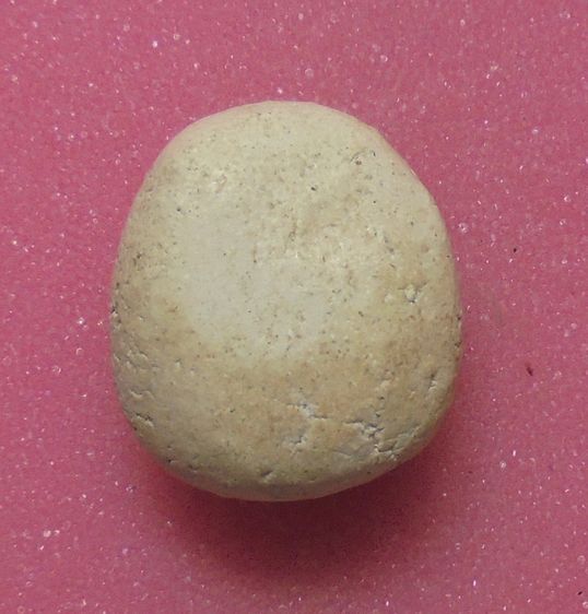 พระปิดตาเนื้อผง ไม่ทราบที่ รูปที่ 2