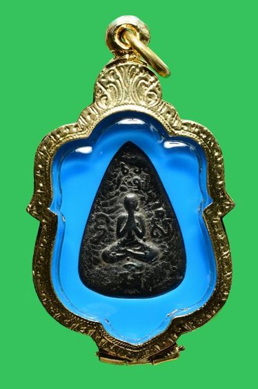 พระพุทธกลีบบัว หลังพระปิดตามหาลาภ เนื้อเมฆพัตร  หลวงปู่บุญ วัดกลางบางแก้ว จ.นครปฐม สร้างราวปี 2465 ถึง2470 สภาพสวยมาก พระเก่าเก็บบ้านเจ้าสัว รูปที่ 10